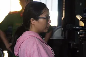 Hủy án vụ 'lừa đảo chỉ xử tù không buộc bồi thường'