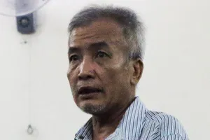 U-60 giết nam thanh niên vì thấy nằm ngủ...cạnh vợ mình