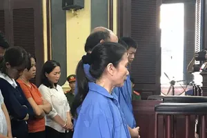 Nữ giám đốc ngân hàng tham ô tài sản bị đề nghị án tử