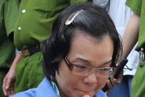 Hoãn xử vụ “siêu lừa” Huyền Như chưa rõ lý do