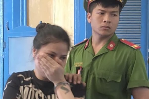 Kiều nữ băng rừng giao dịch với đàn ông lạ lãnh án tử