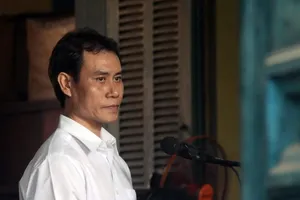 Điều tra lại vụ cựu công an buôn lậu xe sang