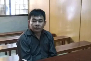 'Nổ' quen lãnh đạo sân bay, lừa gần nửa tỉ chạy việc