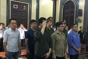 Cựu cán bộ công an khai gì trong vụ buôn lậu siêu xe?