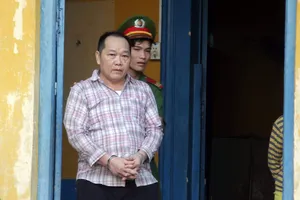 Cựu phó trưởng đại diện Tạp chí Kiểm sát lạm quyền, hầu tòa