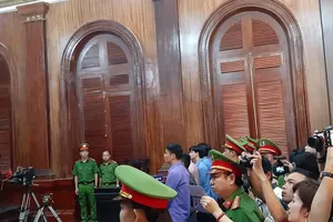 Vợ cũ Chiêm Quốc Thái lãnh án, người thân vỗ tay mừng