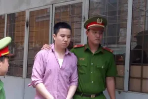 Chủ quán đoạt mạng khách sau lời góp ý về giấy vệ sinh