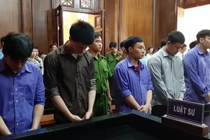 'Tư vấn' xài 600 triệu trong ngân hàng, lãnh án 7 năm tù