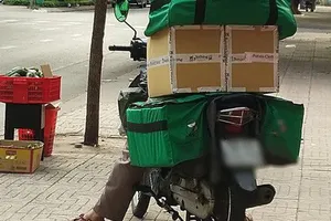 Mẹ trẻ khai lừa shipper để lấy tiền đóng học cho con