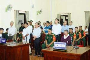 Cựu đại tá đường dây làm giả hơn 50 triệu lít xăng lãnh án