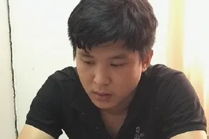 Tạm giữ thanh niên dùng 'ảnh nóng' tống tiền bạn gái phương xa