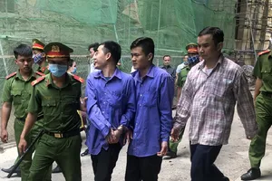 Cùng thương bạn, người lãnh án tù, người thoát tội 