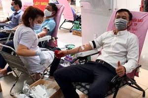 Thẩm phán, thư ký TAND TP.HCM hiến máu cứu người