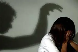 Người đàn ông dâm ô 5 cháu gái trong hẻm cạnh khách sạn