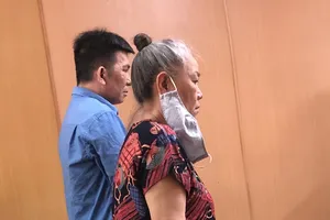 Cặp đôi đóng giả vợ chồng lừa tiền tỉ