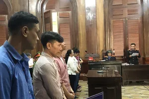 Nghi vấn tài liệu giả đường dây mua bán ma tuý xuyên Việt