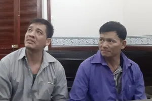 Đòi nợ bằng cách chặn lấy xe ô tô của người vay