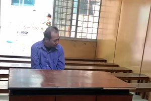 Người sống lang thang đánh chết bạn sau khi bị giật tiền