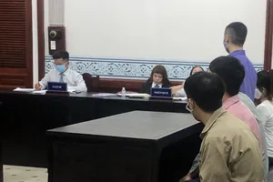 Người Trung Quốc cho vay nặng lãi qua app hầu toà