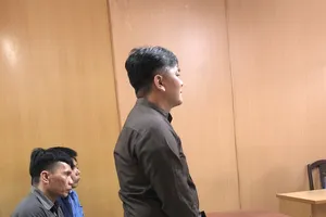 Gian lận để trúng số đề rồi vác súng đi đòi