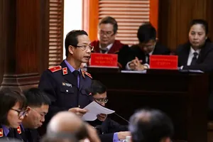 Đinh Ngọc Hệ phủ nhận tên Út 'trọc', ông Thăng xin ngồi 