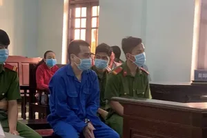 Ngày mai, mở lại phiên xử thầy giáo dâm ô nhiều nam sinh