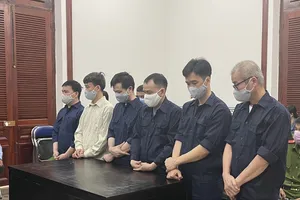 'Tập đoàn gia đình' và giám đốc công ty dược sản xuất hàng giả