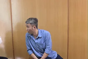 Tú ông môi giới 'bay lắc', 'bay bùm' tại chung cư cao cấp