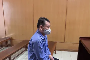 Giả giám đốc đưa đối tác đến bãi cát quân khu 7 để lừa 