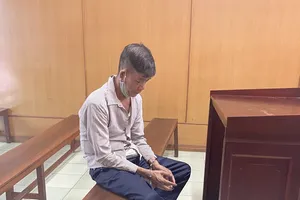 Rắc rối vụ cha đi tìm con, gặp bạn chửi thề 