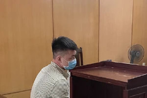 Bị bắt khi đánh công an, lòi thêm tội khác