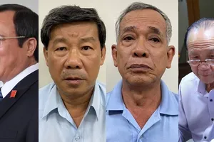 Cựu chủ tịch tỉnh và các lãnh đạo bị cáo buộc biến đất công thành tư