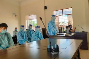 Leo rào vào trường học gây án vì tin nhắn trên Facebook