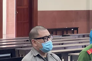 Người lao thẳng ô tô vào cha mẹ đối thủ lãnh 12 năm tù