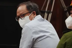 Ông Tất Thành Cang quan hệ thế nào với chủ tịch công ty Nguyễn Kim?