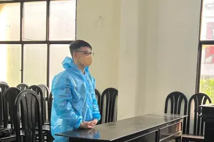 Làm quen trên mạng rồi lừa thiếu nữ từ Bình Dương đến Sài Gòn hiếp dâm