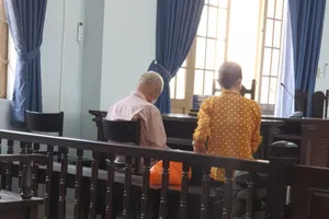 Ông già 74 tuổi lãnh án vì làm bé gái 14 tuổi có thai