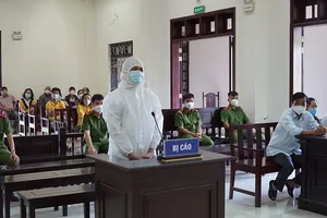 Đoạt mạng giám đốc công ty còn cởi quần để làm nhục