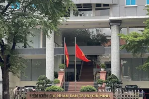 Truy tố nhóm người nước ngoài đến lừa cửa hàng điện máy