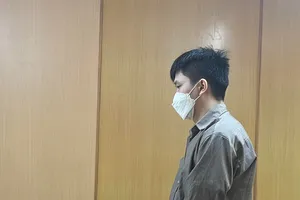 Người Trung Quốc thuê nhà cho đồng hương trốn để theo dõi cổ phiếu