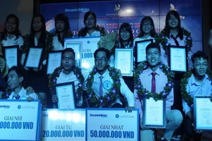 Cao lá sâm giành giải nhất thi tài năng Lương Văn Can