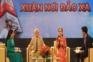 Rưng rưng khi chiến sĩ nơi đảo xa gọi bằng mẹ