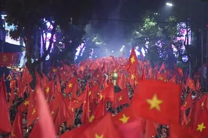 Chàng trai Sài Gòn nguy kịch khi đi bão ăn mừng U23 