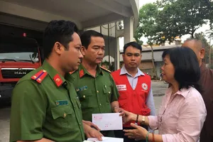 Cháy lại ở Carina: 2 chiến sĩ bị thương 