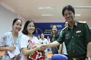 Diễn viên Mai Phương xuất viện với tinh thần lạc quan, vui vẻ