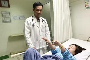 Cô gái 22 tuổi khỏe mạnh bỗng đột quỵ sau khi ngủ dậy