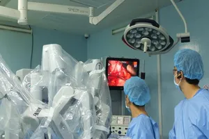 Phẫu thuật robot cứu thai phụ song sinh 