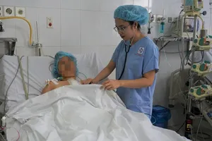 Thoát chết vì người nhà đồng ý phẫu thuật vào phút cuối