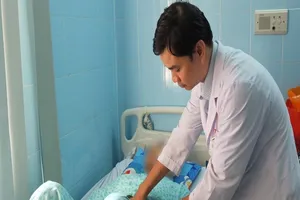 Bất ngờ vỡ động mạch chủ bụng trên xe đi đám cưới đầu năm