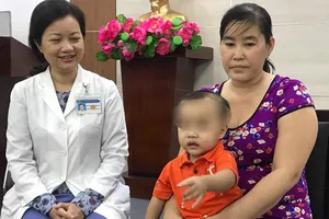 Bị khối u vùng mũi mà tưởng nghẹt mũi nhiều tháng liền